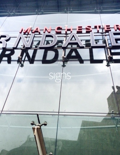 Manchester Arndale 3D Signage