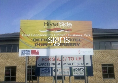 Riverside Business Park Sign Post