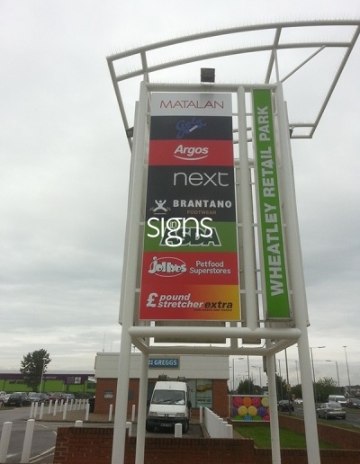 Wheatley Retail Park Totem Signage