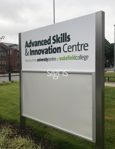 University Centre at Wakefield College University Sign